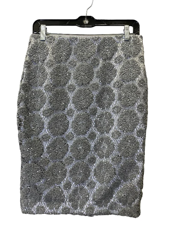 Skirt Mini & Short By Ann Taylor In Grey & White, Size: 6